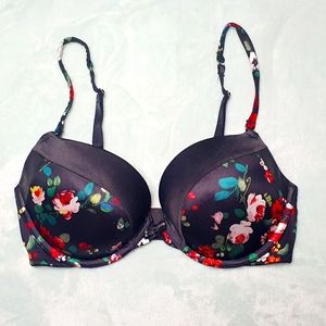Victoria's Secret Floral Push Up